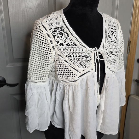 Ariat Women's Medium Western Sleeve Open Stitch Shrug Top Blouse White Flowy - Picture 3 of 7